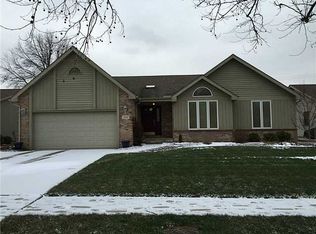 508 Thackeray Rd, Maumee, OH 43537