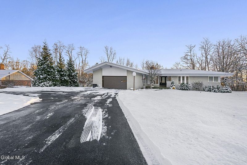 2nd image of 268 Golf Course Road