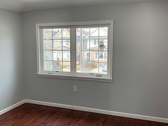 3rd image of 23728 93rd Ave #2