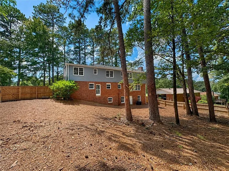 4521 S Roberts Dr — Photo 18