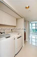 19195 NE 36th Ct #905 — Photo 29