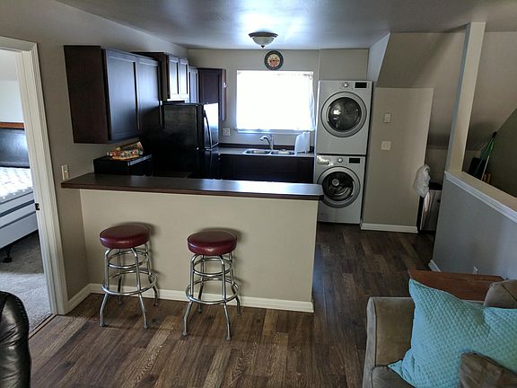 4th image of 4824 Golden Gate Ave #1