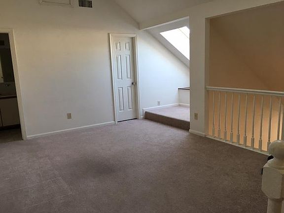 4th image of 528 Rainbow Ct APT 203