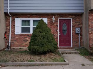 3 James Ct, Newark, DE 19702