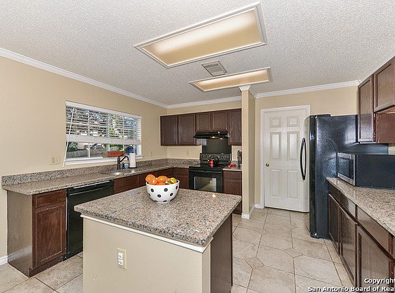 5th image of 9518 Winding Elm Pl