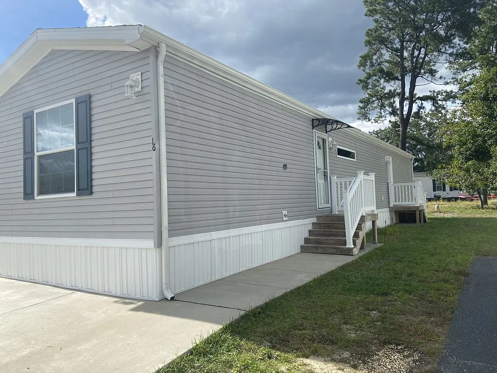 2 bed, 2.0 bath, 1056 sqft, $1,650 — Photo 2