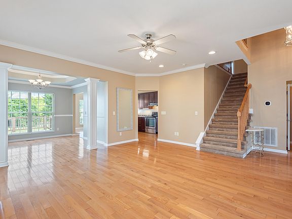 5th image of 5009 Ivy Rose Dr