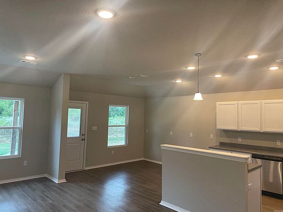 4th image of 206 Sofia Dr