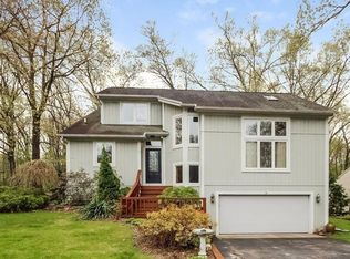 4960 Gallagher Blvd, Whitmore Lake, MI 48189