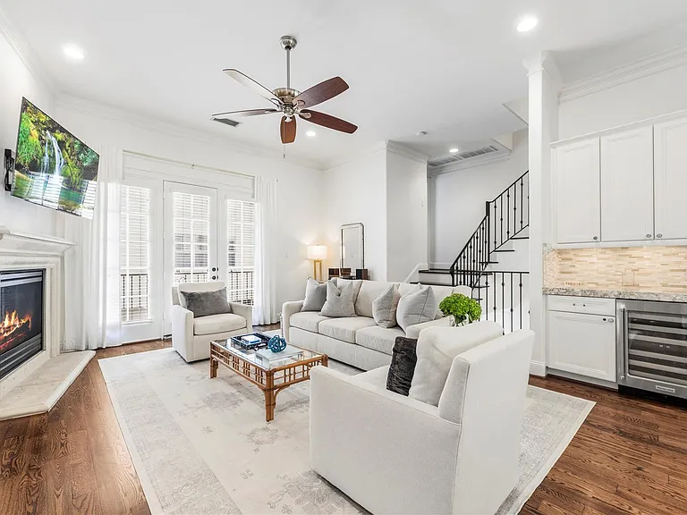 1537 Haddon St — Photo 11