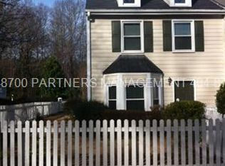 1276 Warsaw Rd, Roswell, GA 30076