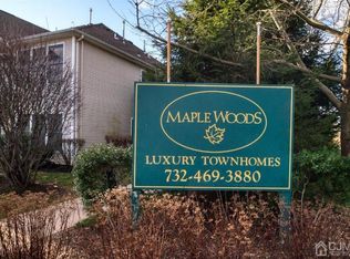 70 Chariot Ct, Piscataway, NJ 08854