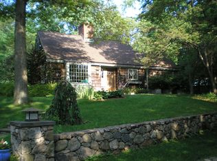 19 Stony Ln, Norwalk, CT 06850
