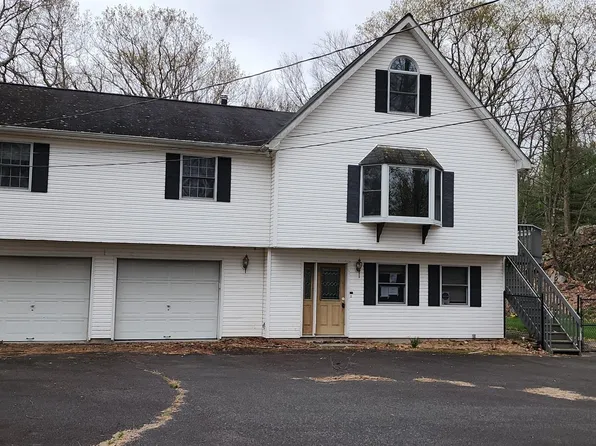 163 Plum Ln, Dingmans Ferry, PA 18328
