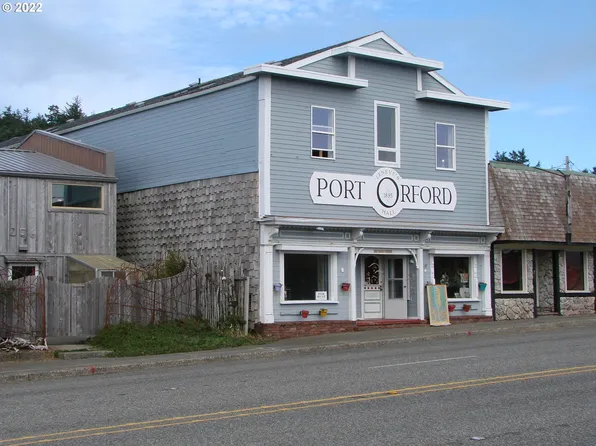 246 6th St, Pt Orford, OR 97465