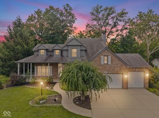 8695 Shoe Overlook Dr, Fishers, IN 46038