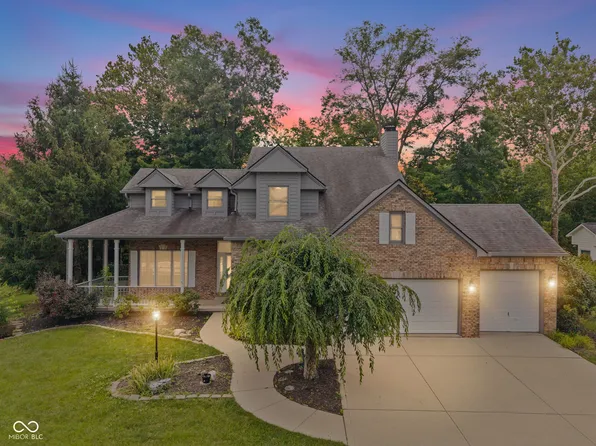 8695 Shoe Overlook Dr, Fishers, IN 46038