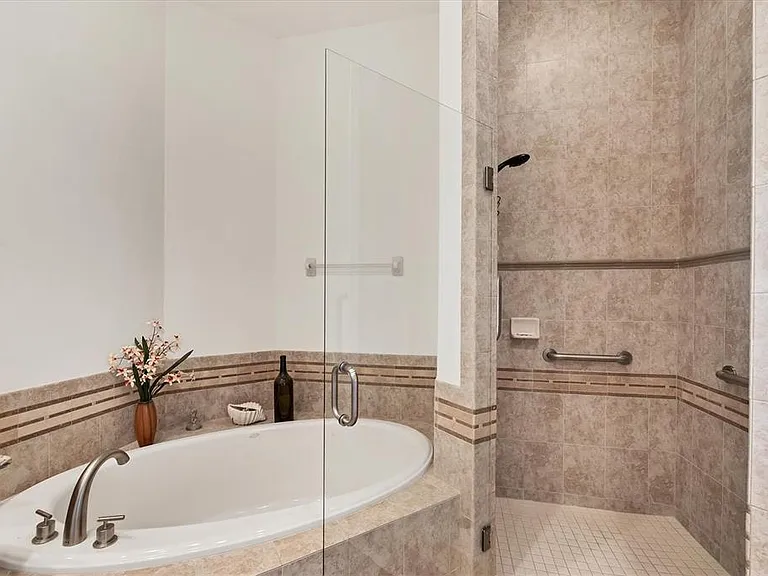 1375 Beach Rd #311 — Photo 23