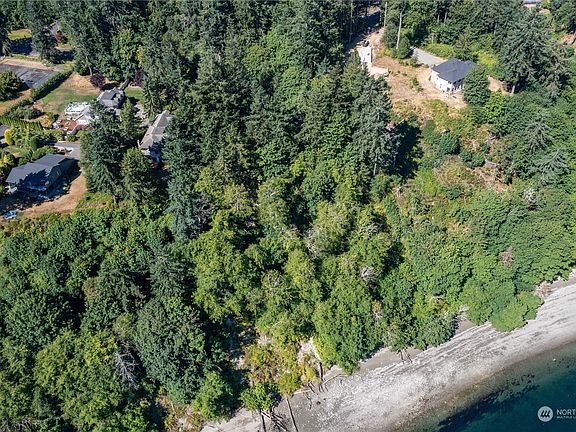 3rd image of 4219 Reid Dr NW