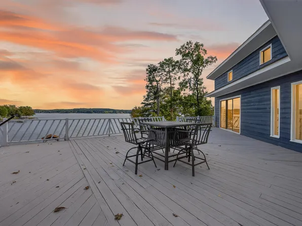 2543 Harbor View Rd, Camden, SC 29020