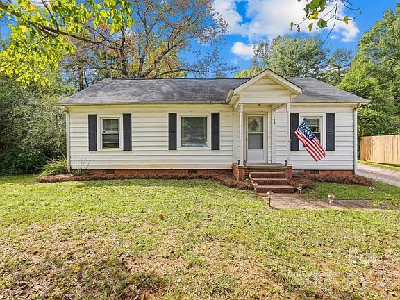 2nd image of 103 Serene Meadow Trl