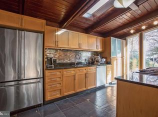 3016 Cedar Hill Rd, Falls Church, VA 22042