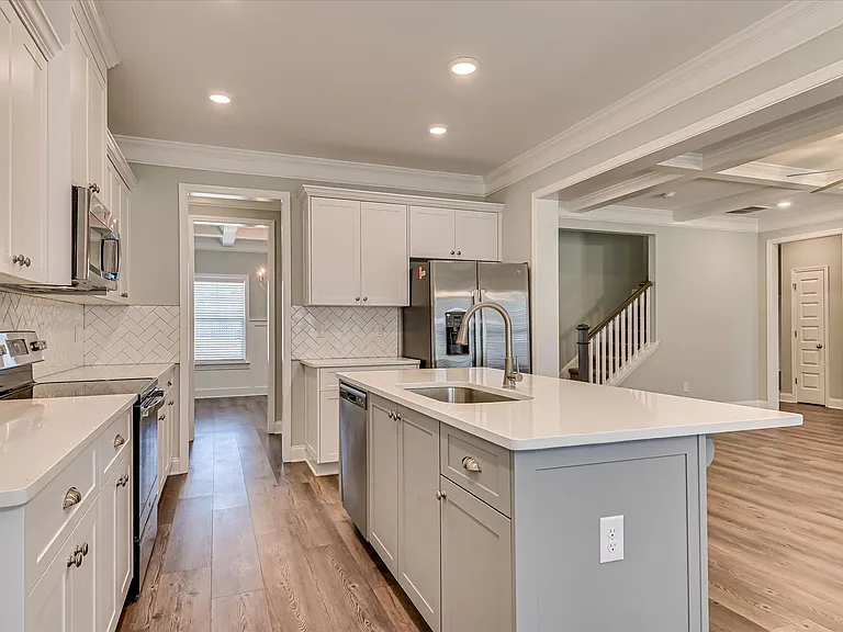 705 Navan Ln — Photo 15