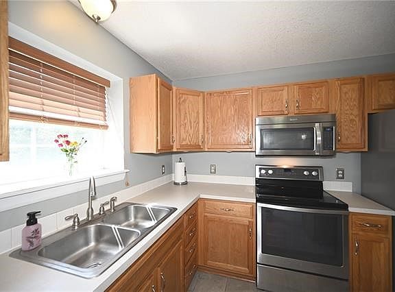 5th image of 13735 Hunter Dr
