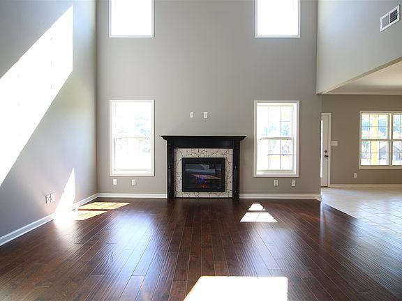 4th image of 768 Fields Of Northmeade #768