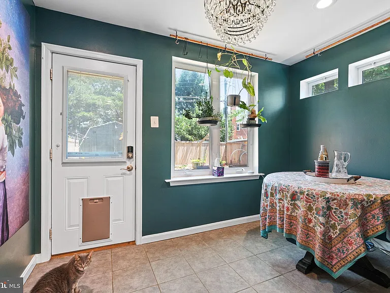 6011 Williamsburg Rd — Photo 16