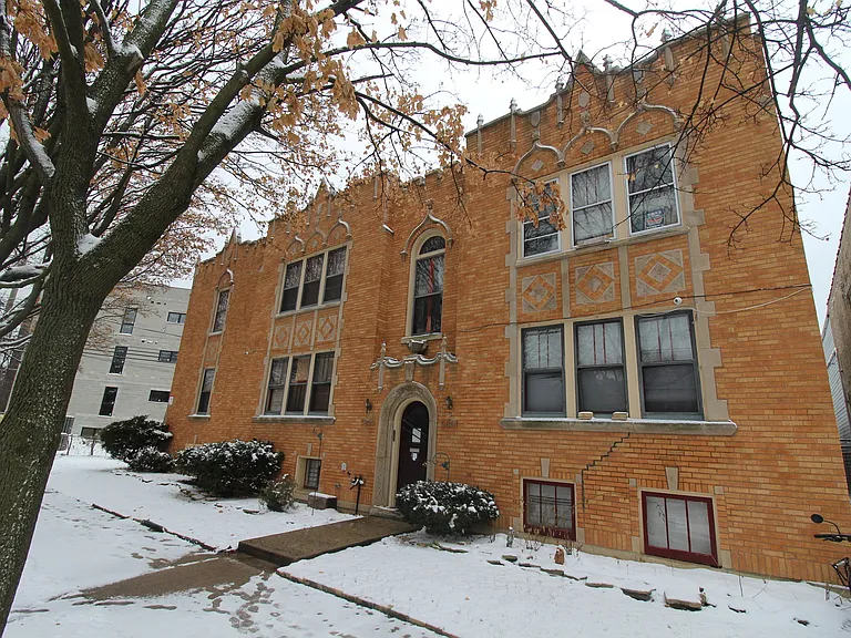 5801 N Richmond St #1 — Photo 1