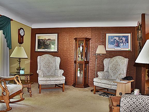 5th image of 7375 N Meadowpark Dr