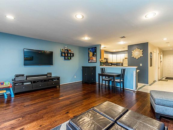 5th image of 100 Daly Blvd APT 2608