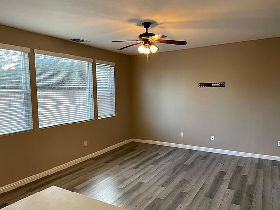 5th image of 228 Bridle Point Cir