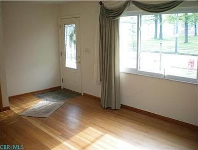4th image of 5520 Sandalwood Blvd