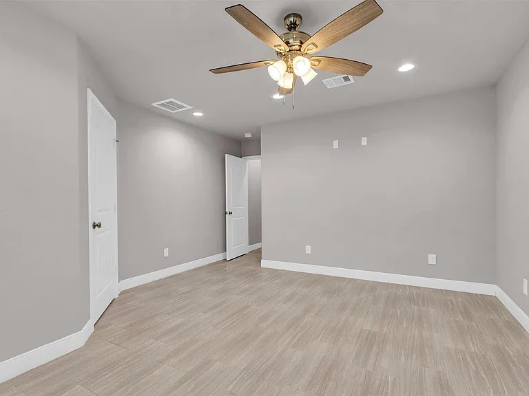 11158 Lake Dr — Photo 20
