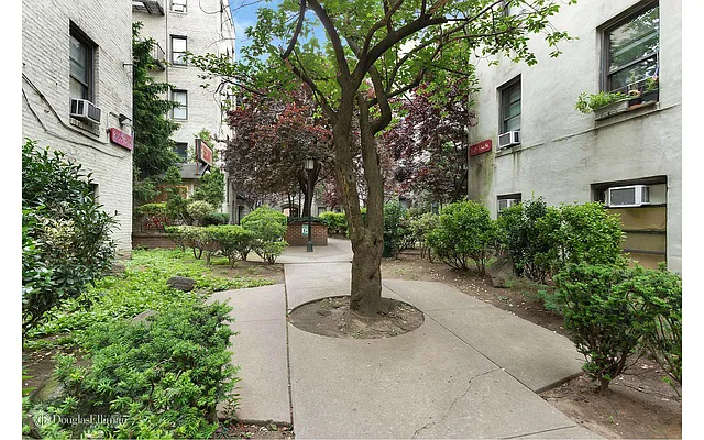 Sold by Douglas Elliman | media 19