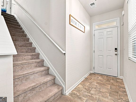 3rd image of 195 Barshay Dr