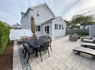 8 Morton Ave, Newport, RI 02840