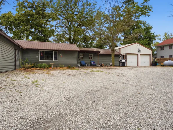 750 45th St, New Boston, IL 61272