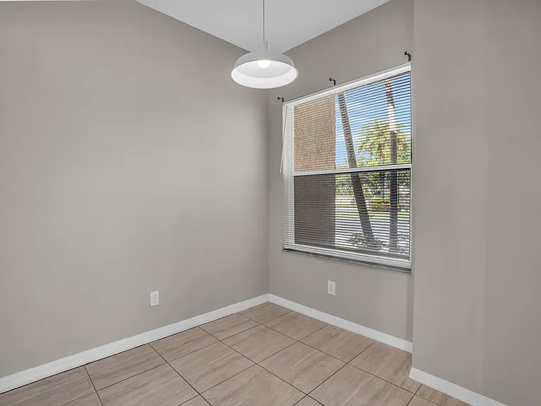 6560 Huntington Lakes Cir #1 — Photo 5
