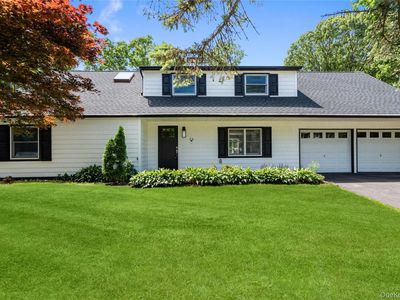 26 Halfcircle Drive, Holbrook, NY, 11741