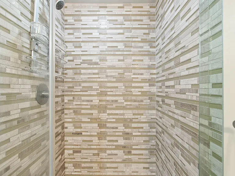 11715 Goshen Ave #302 — Photo 27