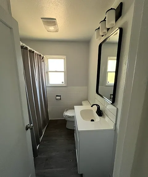 2400 Carlsbad Ave — Photo 10