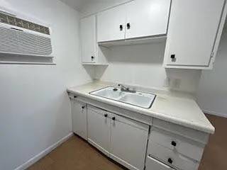 282 N Main St — Photo 7