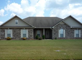 16656 Bellewood Dr, Athens, AL 35613