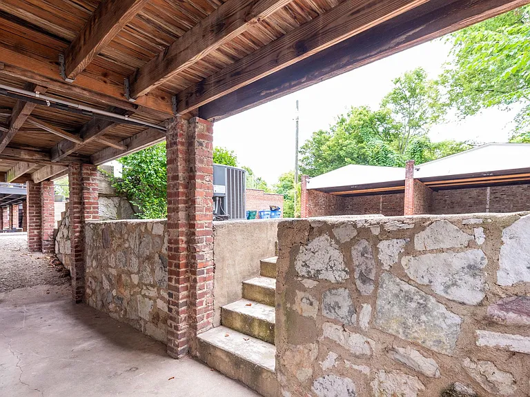 710 Forest Ave #1 — Photo 44