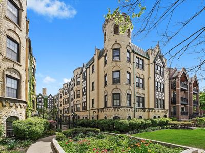 4205 N Kedvale Ave APT 2B, Chicago, IL, 60641