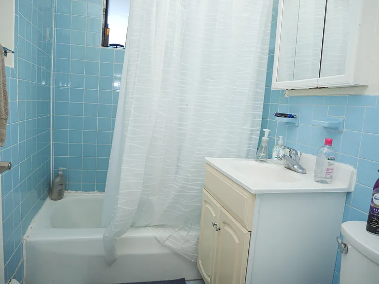 1039 Commonwealth Ave #21 — Photo 9