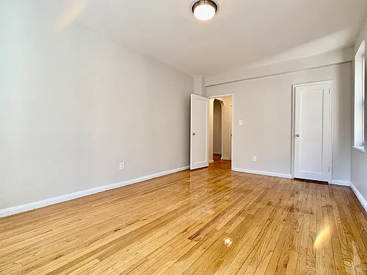 Rented by Sovereign Associates | media 11